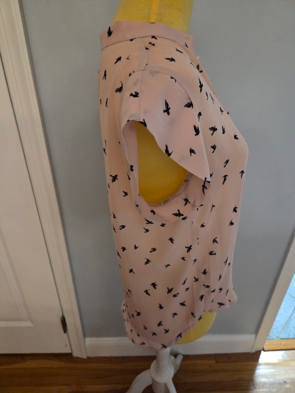 S.R. Bird Pattern Blouse - Picture 3 of 5